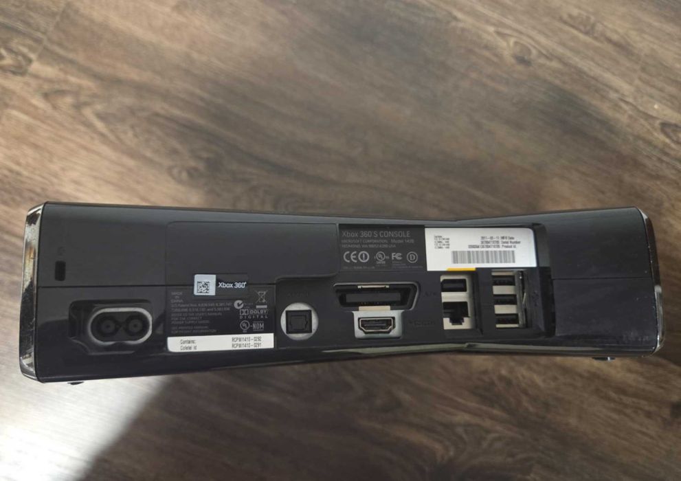 Xbox 360 Slim 250 GB