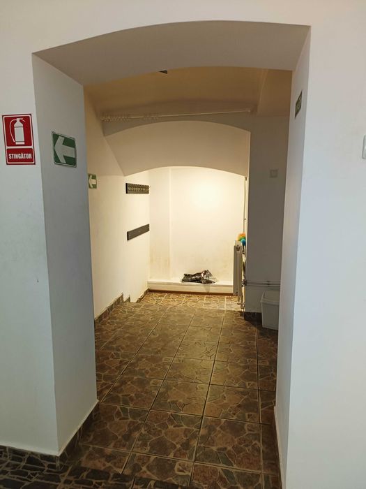 Inchiriez spatiu comercial Zona Centrala Botosani, 73 mp