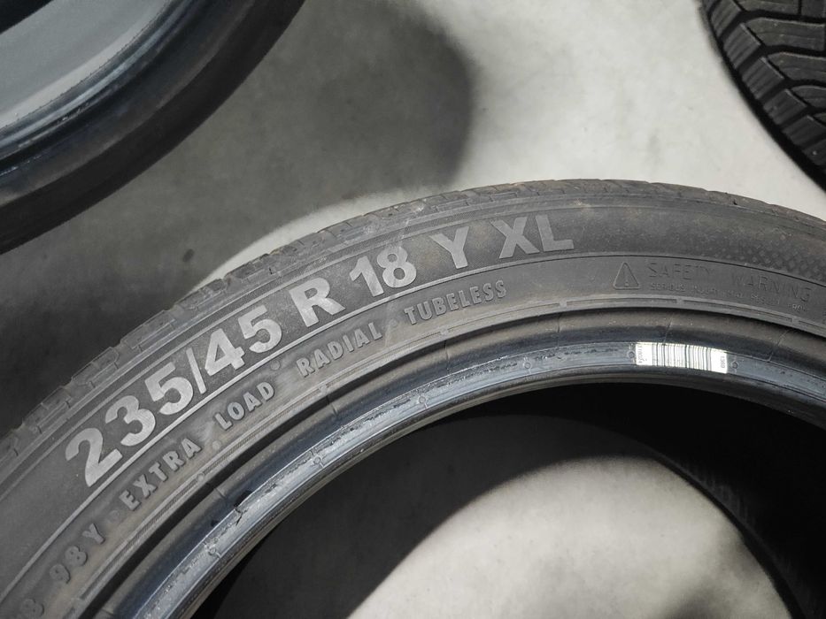 2бр.летни гуми 235/45/18 Semperit