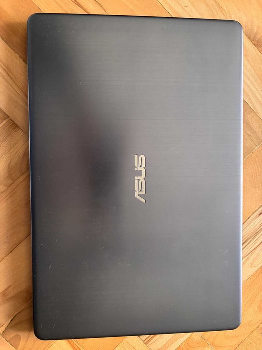 Asus Vivobook S510UQ (Intel I7-8550U, 16GB, GeForce 940MX, 250GB SSD)