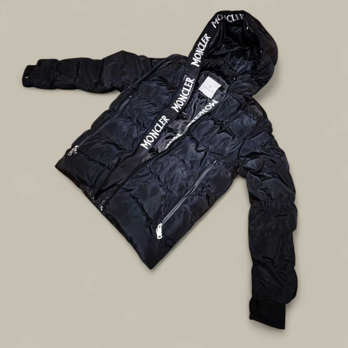 Geaca Moncler neagra