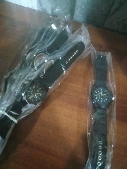 Продам мужские часы
