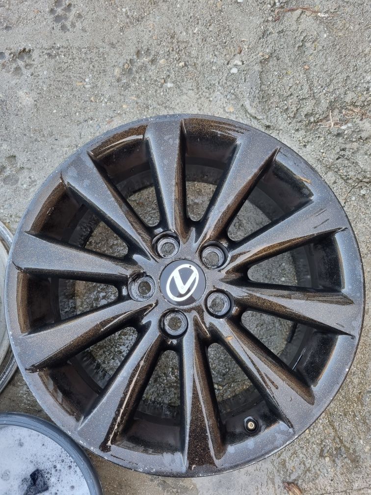 Vand jante lexus 5x114.3 r17  sau schimb cu 5x100 r17