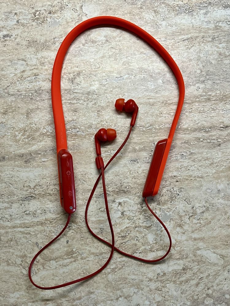 Слушалки Sony MDR-XB70BT