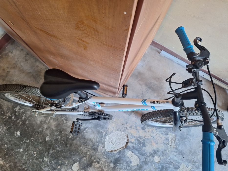 Bicicleta b-twin pe 20''