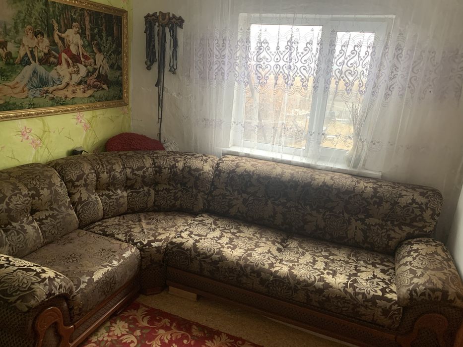 Продам Диван Потютьков срочно!!!