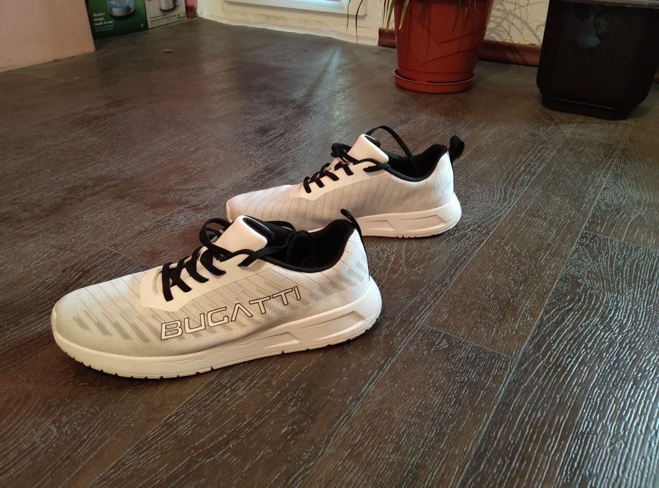 Маратонки Buggatti