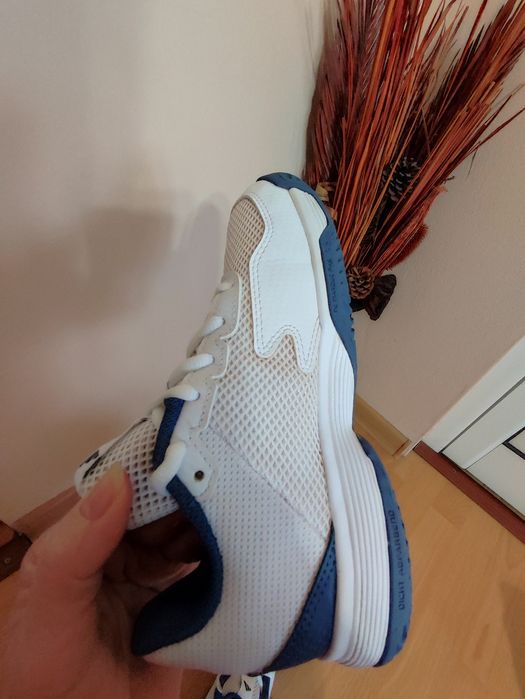 Маратонки Adidas uk 1 eur 33обувани веднъж