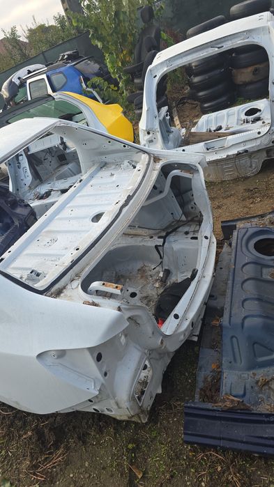 Spate Dacia Logan 2 Aripi fusta panou rezerva Dacia Logan 2013 2020