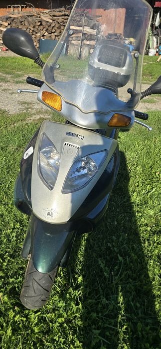 Vand scuter Daelim 125 an 2003