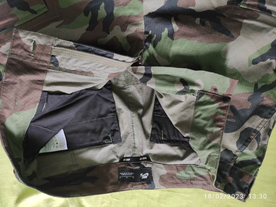 Панталон Nike, размер М, нов с етикет