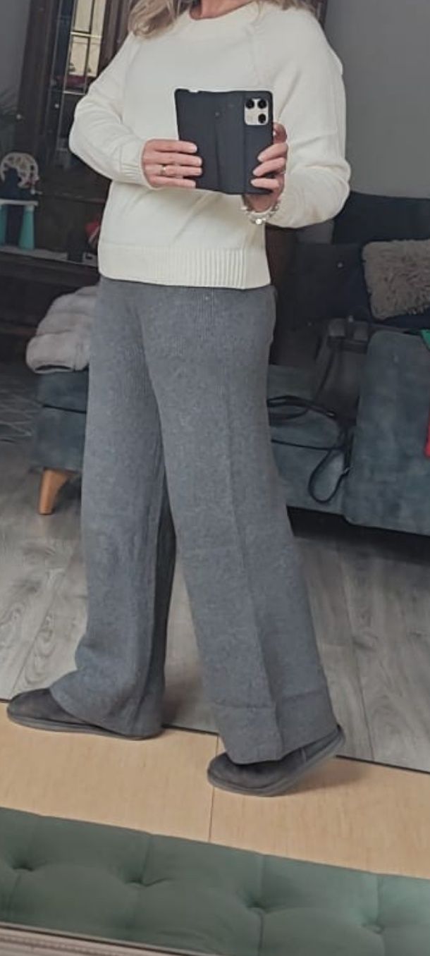Pantaloni dama GAP
