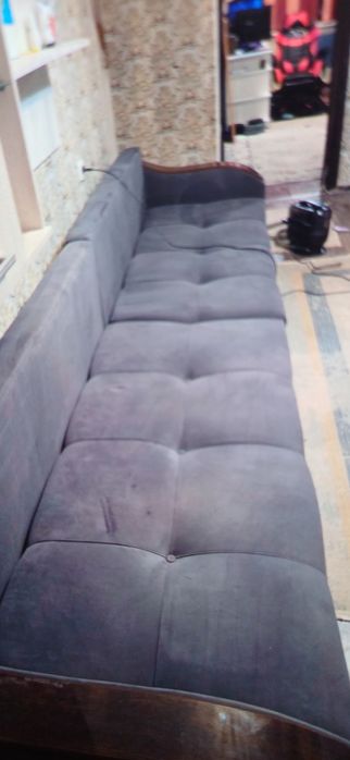 Продам диван в отличнам состояние