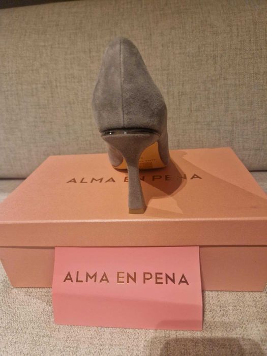 Обувки на висок ток ALMA EN PENA