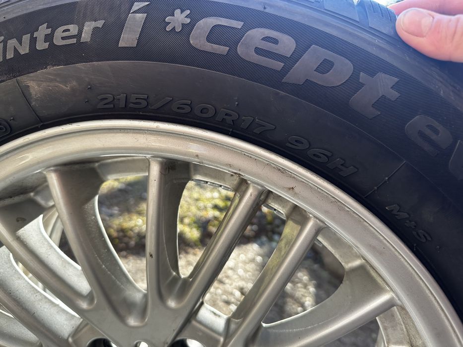 Roti cu jante bmw  215/60/R17 , cauciucuri de iarna BMW,