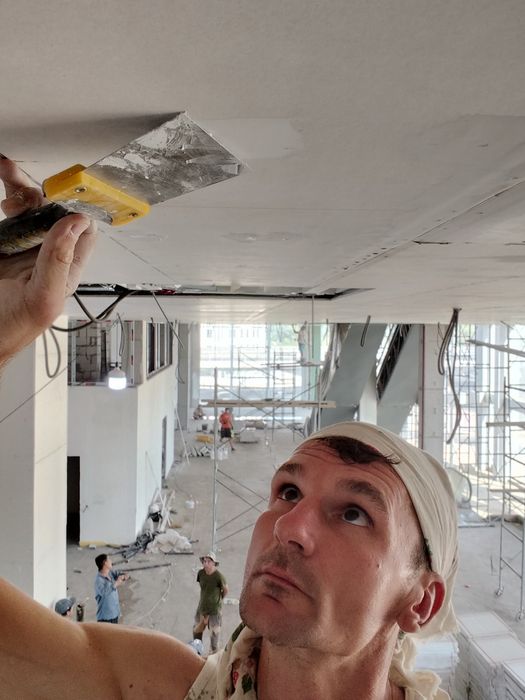 Ремонт квартир под ключ,различные виды работ.