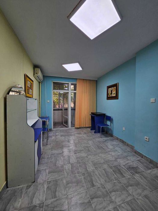 Отдава се под наем кабинет на бул.Васил Априлов