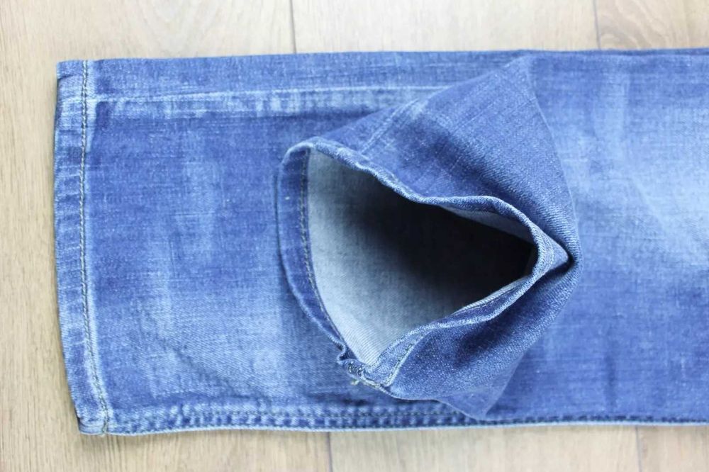 Blugi Diesel, barbatesti, marime W32 L32 , talie 45cm