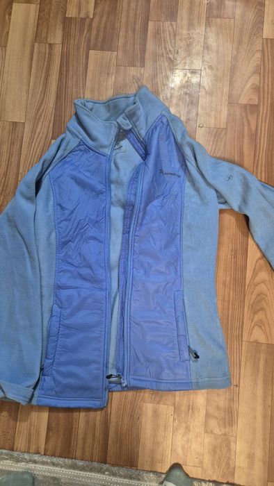 Куртки и флисовая кофта для гор Outventure