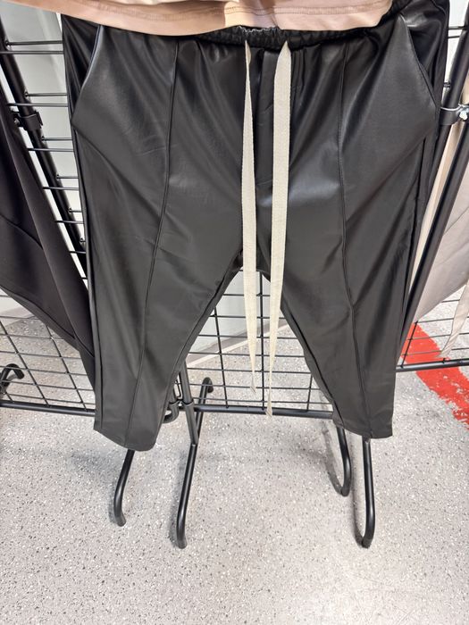 Pantaloni Piele cu șireturi lungi! Calitate premium!