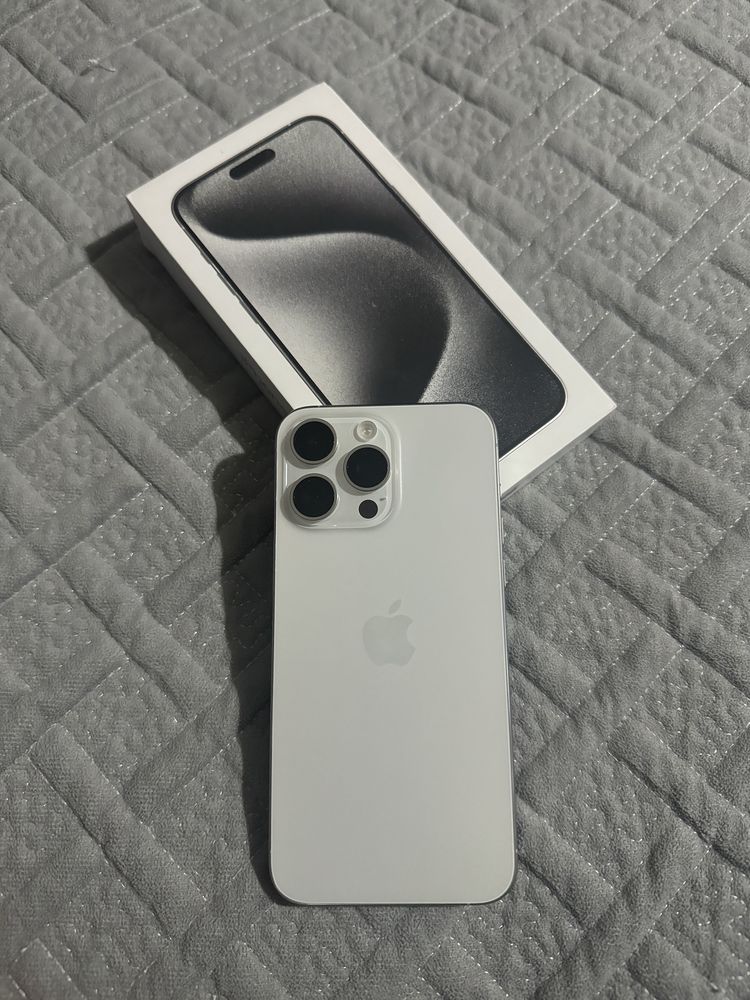 iPhone 15 pro max 256gb