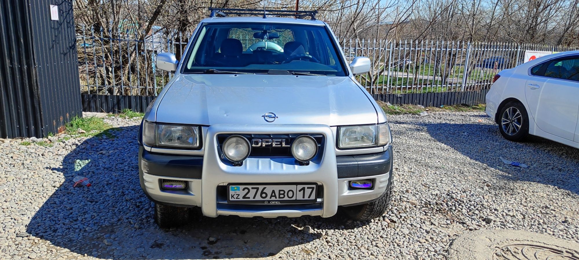 Продам opel frontera b 2000