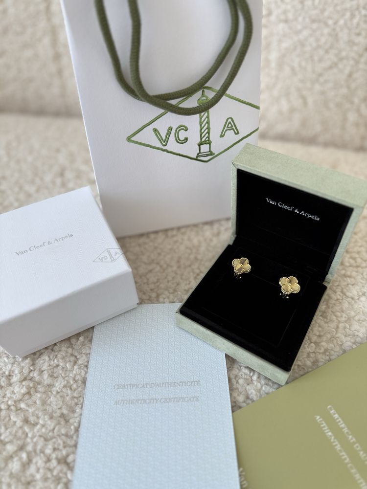 Van Cleef обеци Alhambra