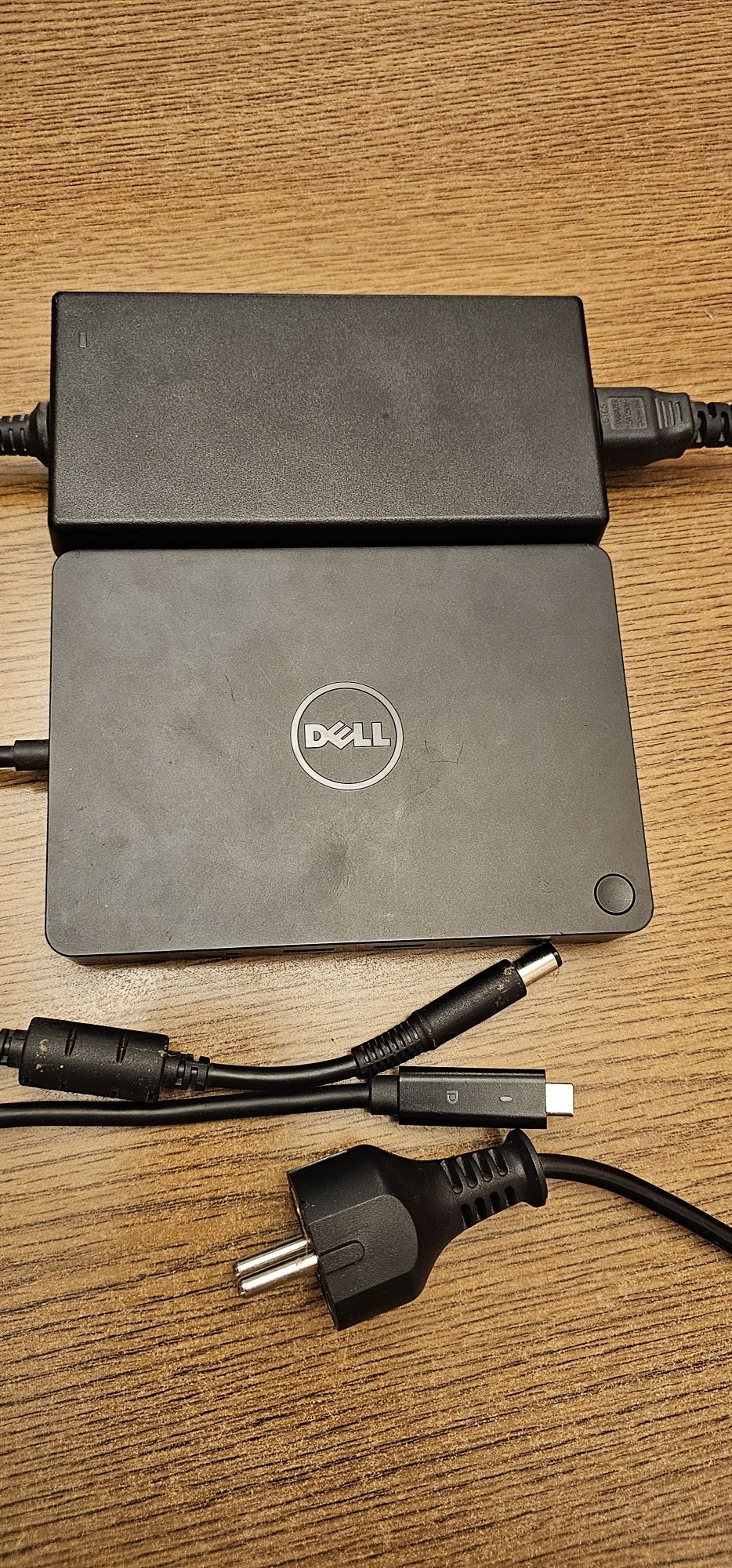 Dock Dell USB-C K17A WD15 fără alimentator ca nou!