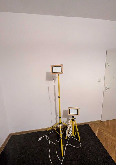 Строителни лампи 50W – 2 бр., разтегателни, с 5м кабел и ключ