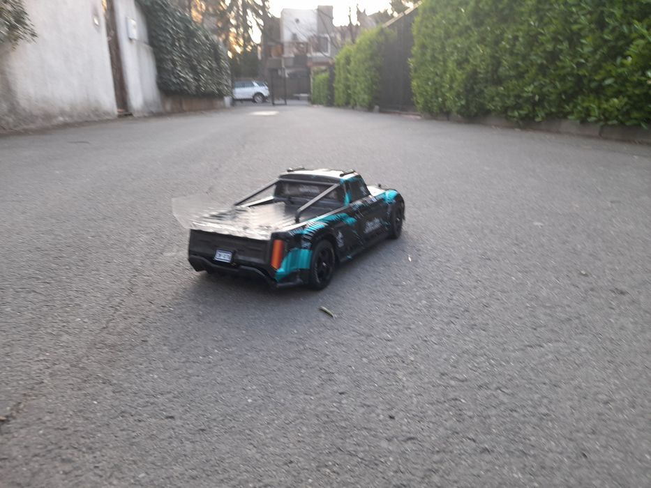 Arrma infraction 3s blx (+2 baterii 3s)