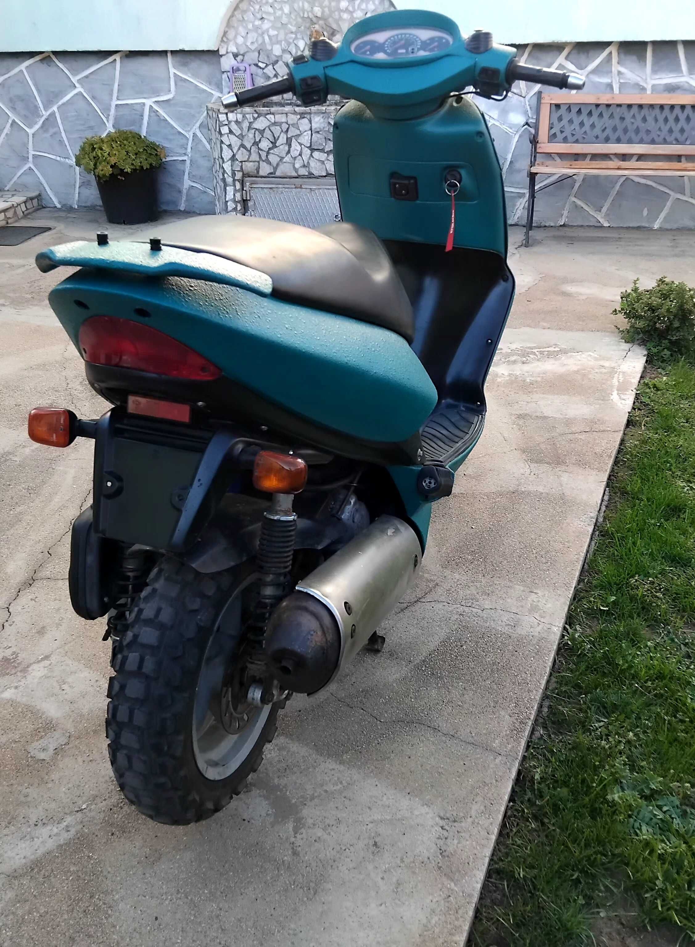 Aprilia Leonardo 150