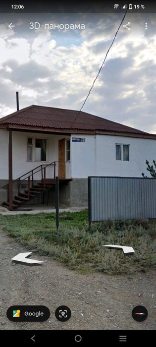 Два дома на одном участке в районе хасеновской мечети