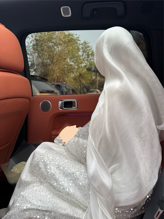 Накидка расшитая бисером и жемчугом от Maari Couture