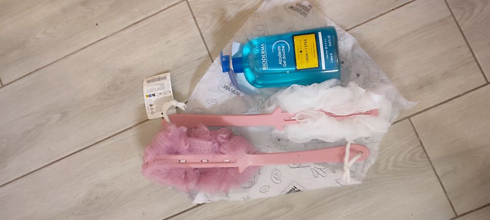 Set nou bureți de duș cu mâner ergonomic, pentru stimularea sangelui