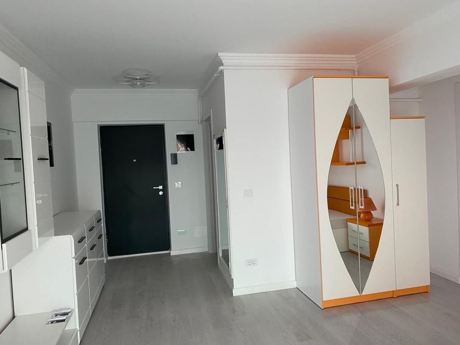 De închiriat apartament cu o cameră - spațios și modern