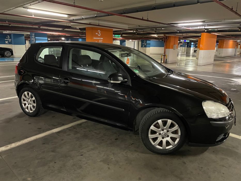 Продавам VW Golf V