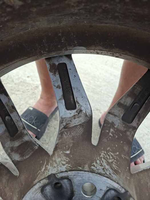 Бмв х5 х6 2021г гуми с джанти 19"