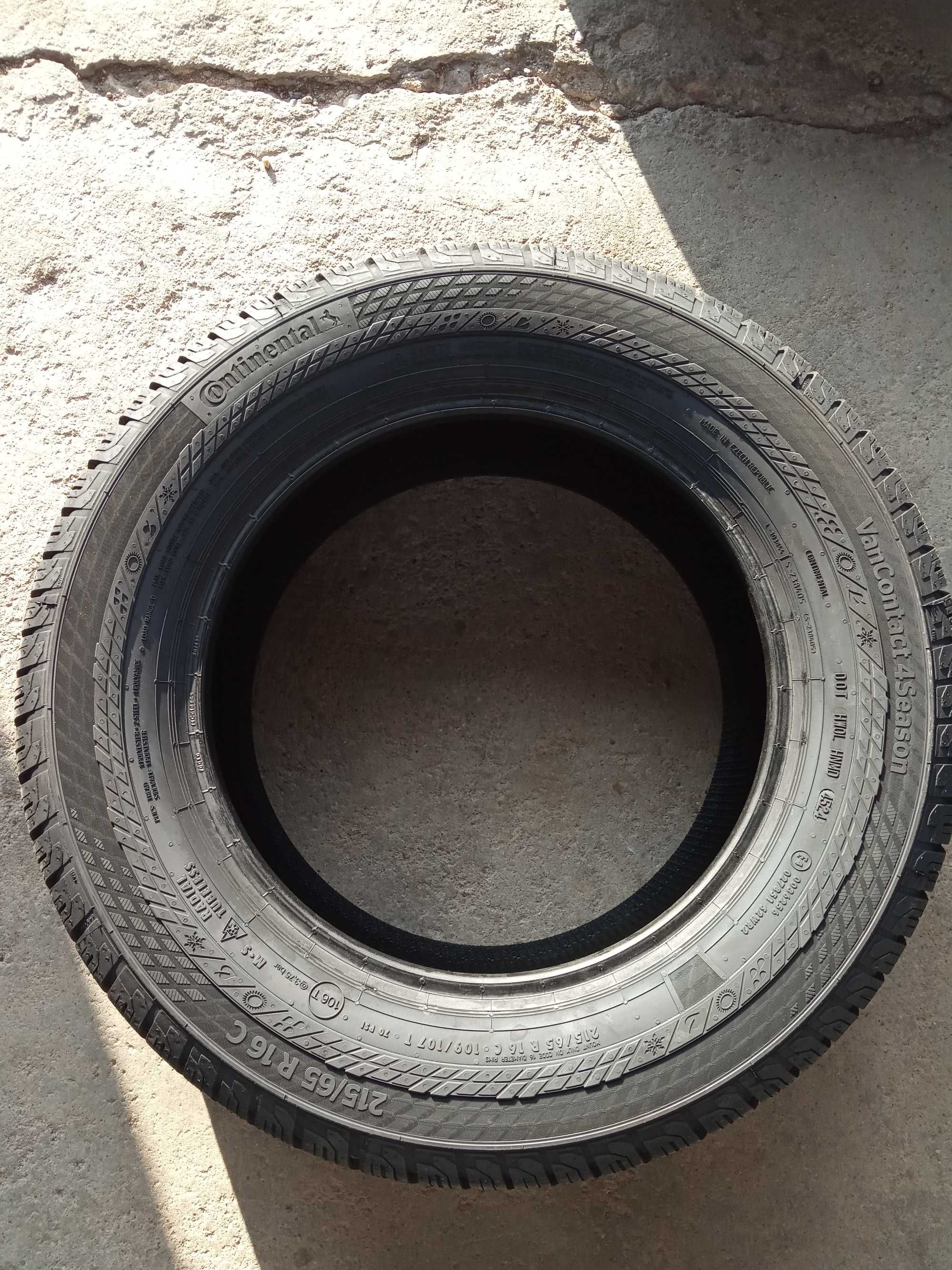 2 Нови бусови гуми 215/65 R16C Continental Van 4Season 109T DOT4524