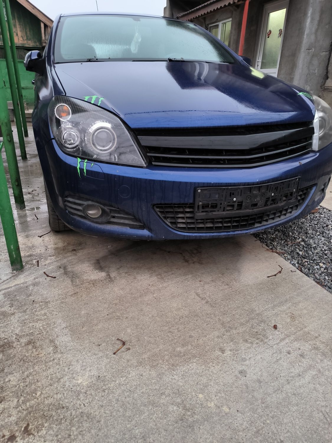 Dezmembrez Opel Astra H GTC Z19DTH 150cp