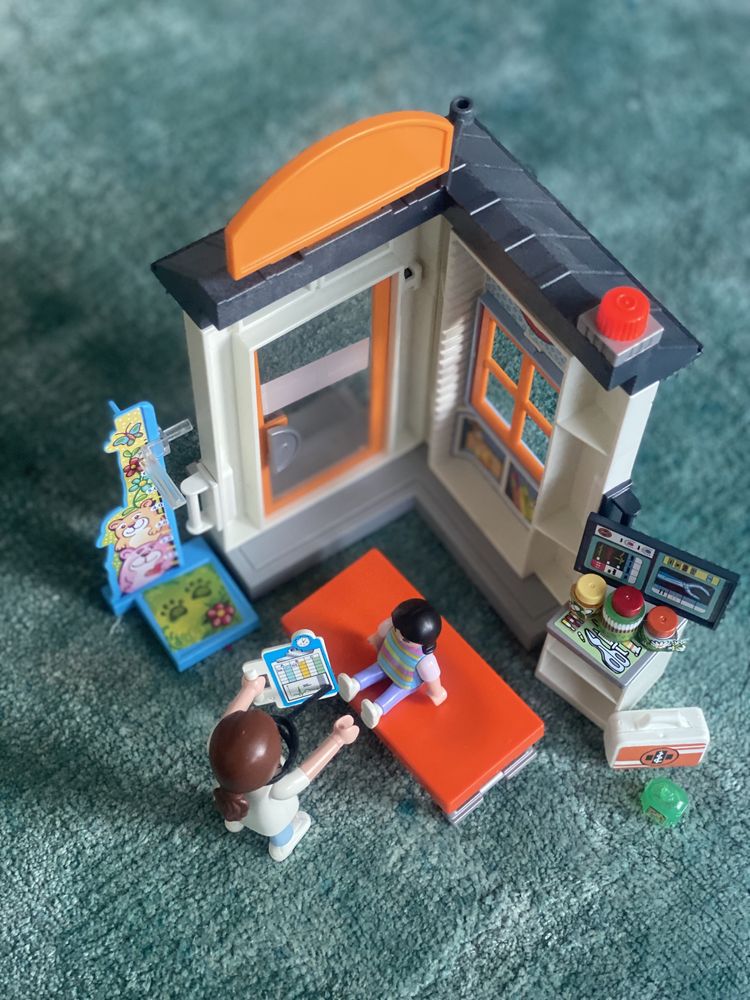 Set Playmobil - Medic Pediatru Spital Doctor 70818 City Life