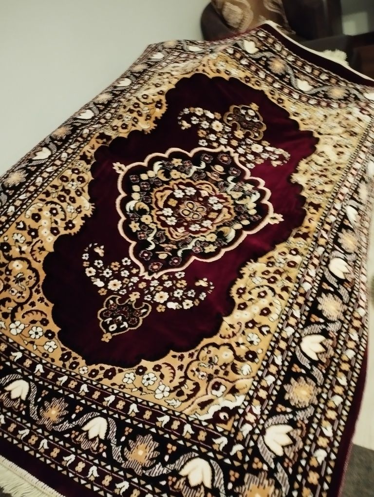 Okazie! Set, cuvertură persiană+2 carpete fotolii