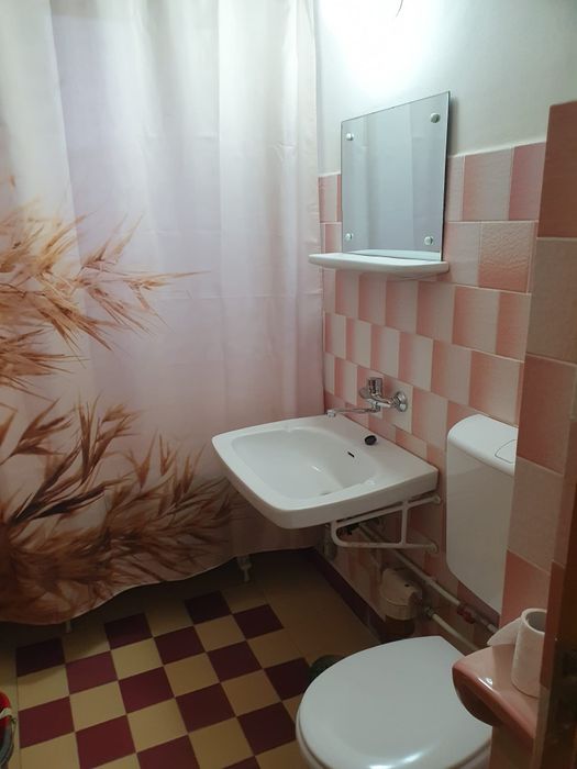 Inchiriez apartament 2 camere et 2