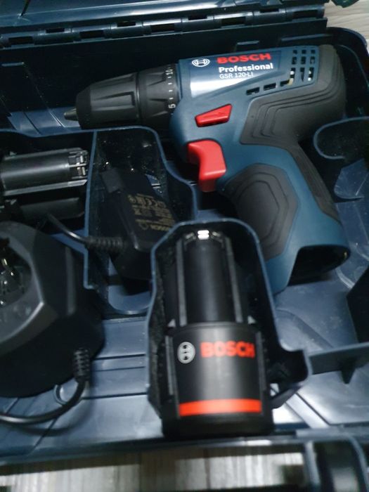 Bormașină Bosch cu acumulatori