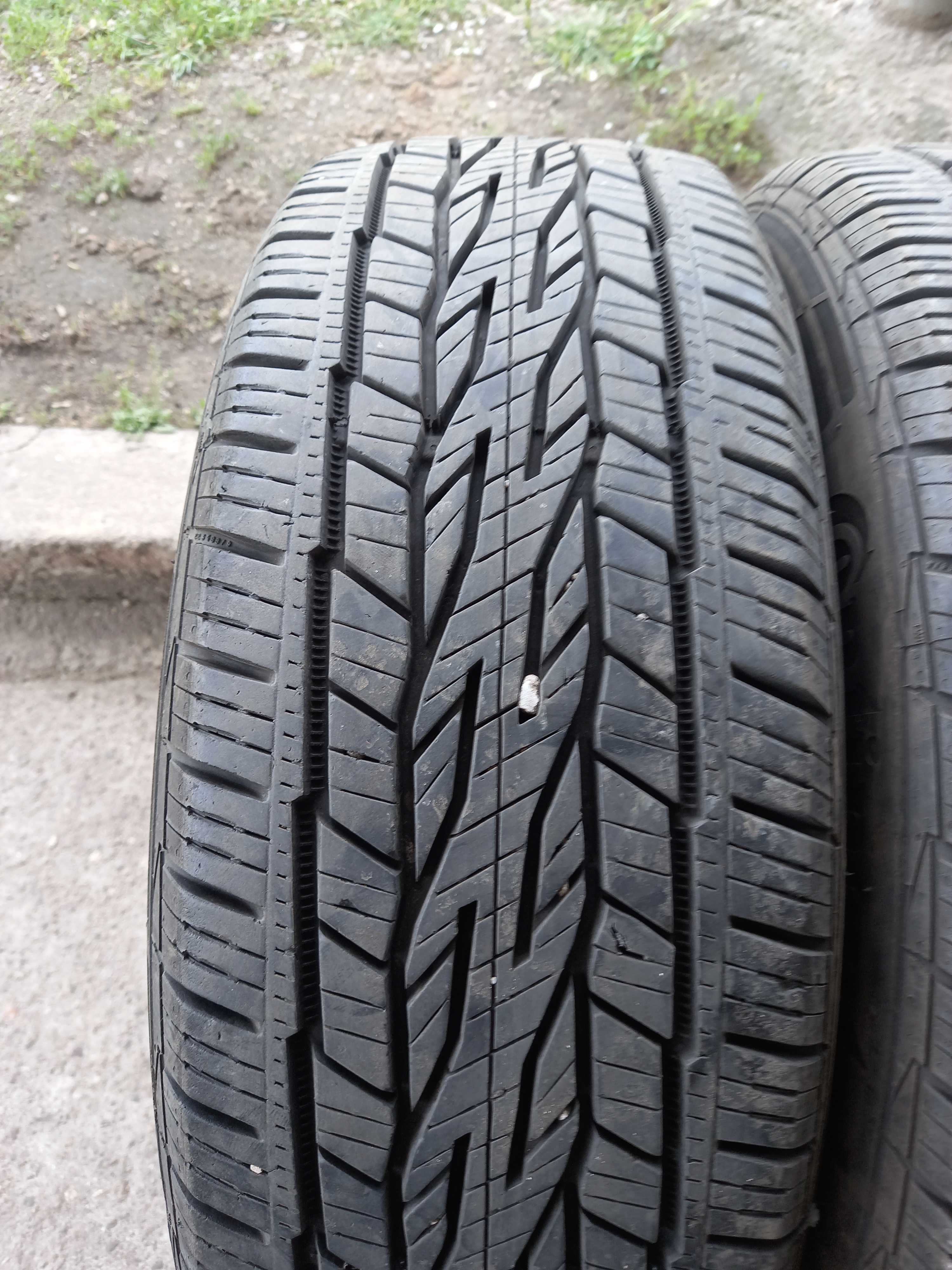 2 броя 215/60 R17 CONTINENTAL
