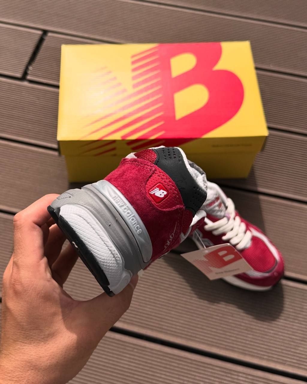 New balance 990 .