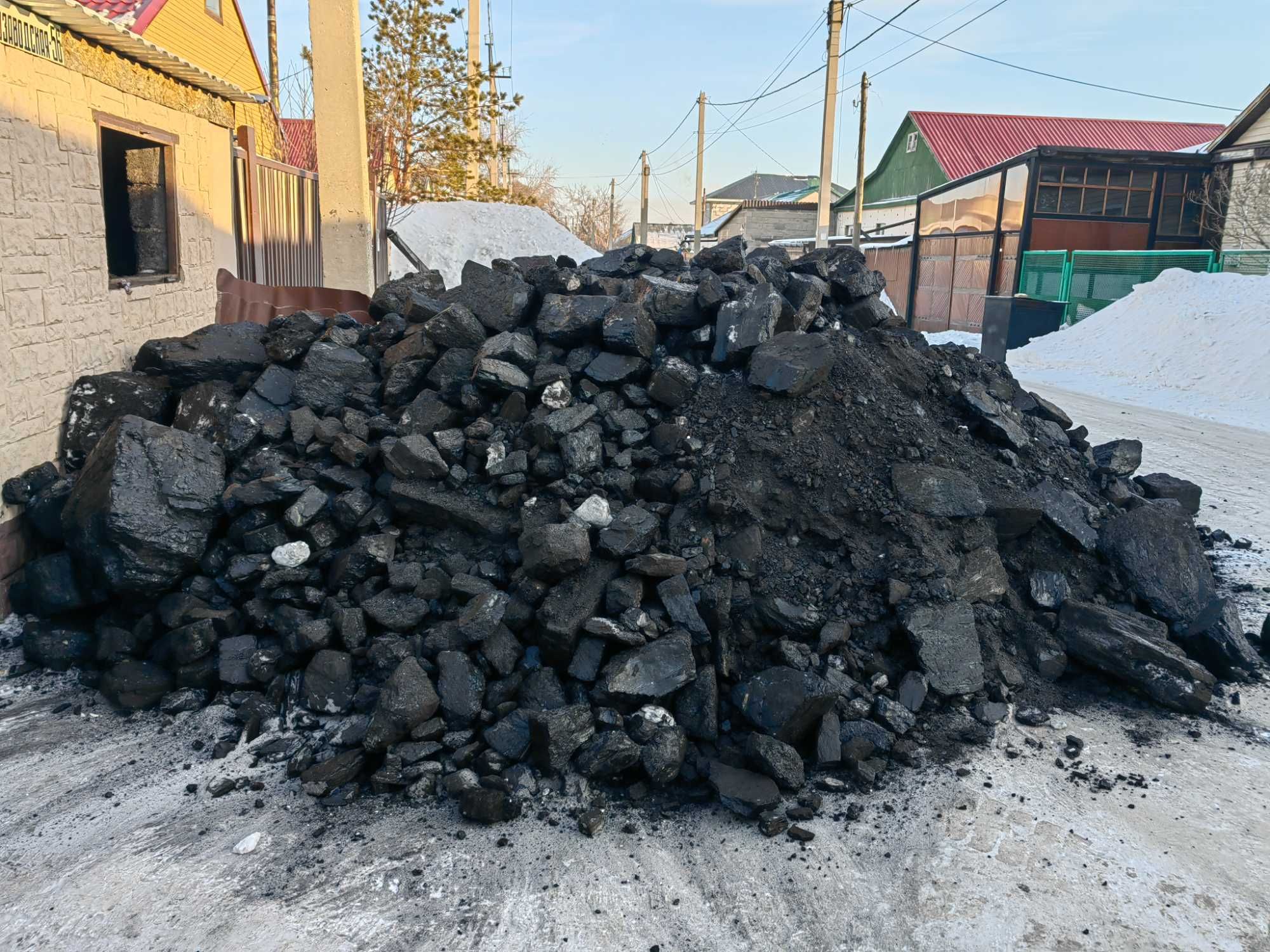 Кидаю уголь, перекидка, закидать, доставка угля до 3 тонн,чистка снега