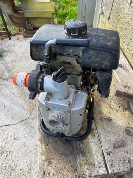 Моторна, бензинова помпа за вода