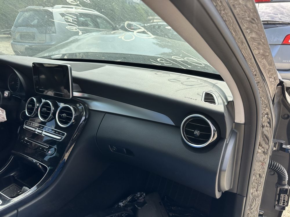 Табло със десен airbag за Мерцедес W205 C220 след 2015г.!