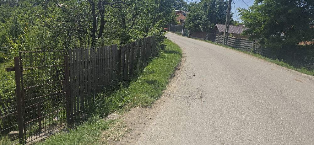 Vand/schimb garsoniera Ploiești  teren Sotrile 2237mp.