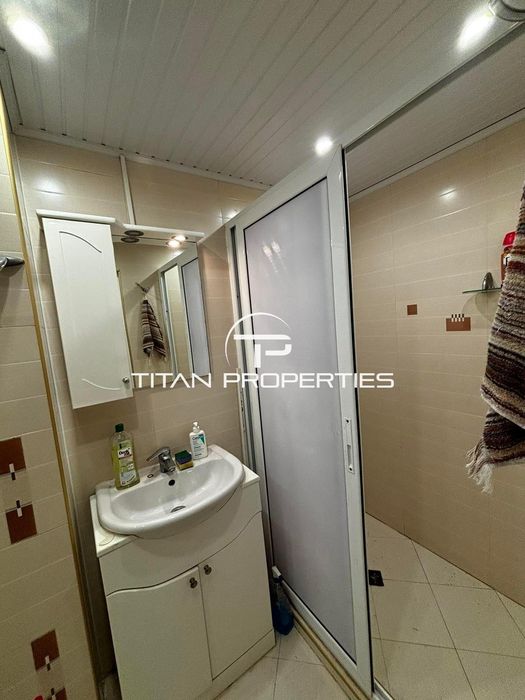 Ключ в офиса! Тристаен, под наем, ж.к Лазур